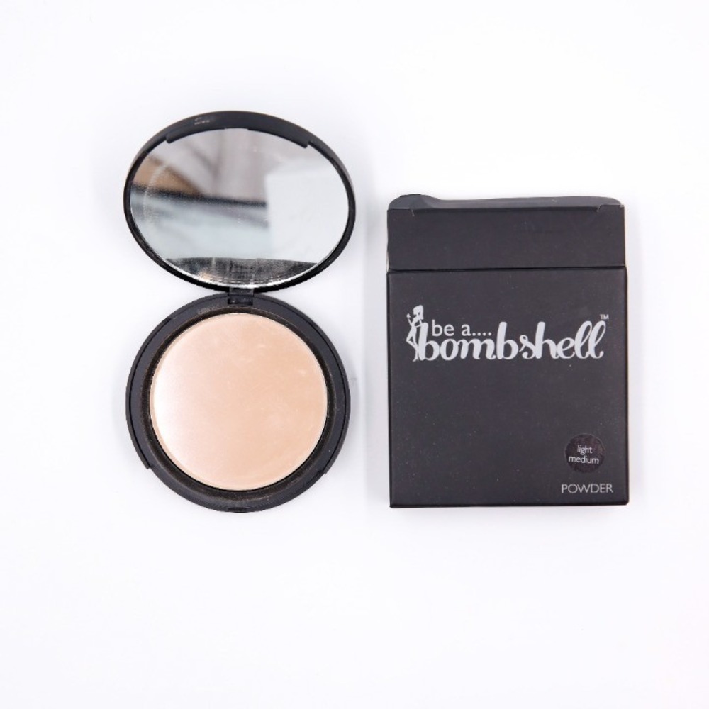 Be‎ a Bombshell Pressed Powder Light-Medium